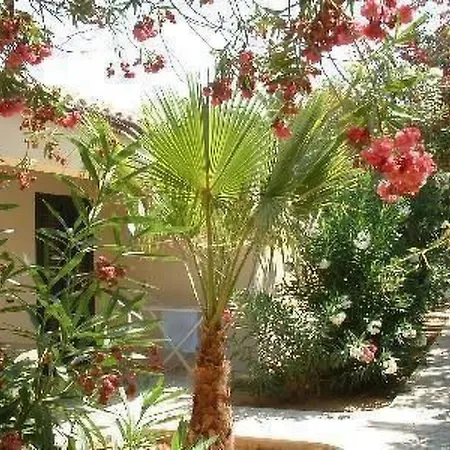 בית נופש La Perla 5 By Interhome מרינה די מודיקה